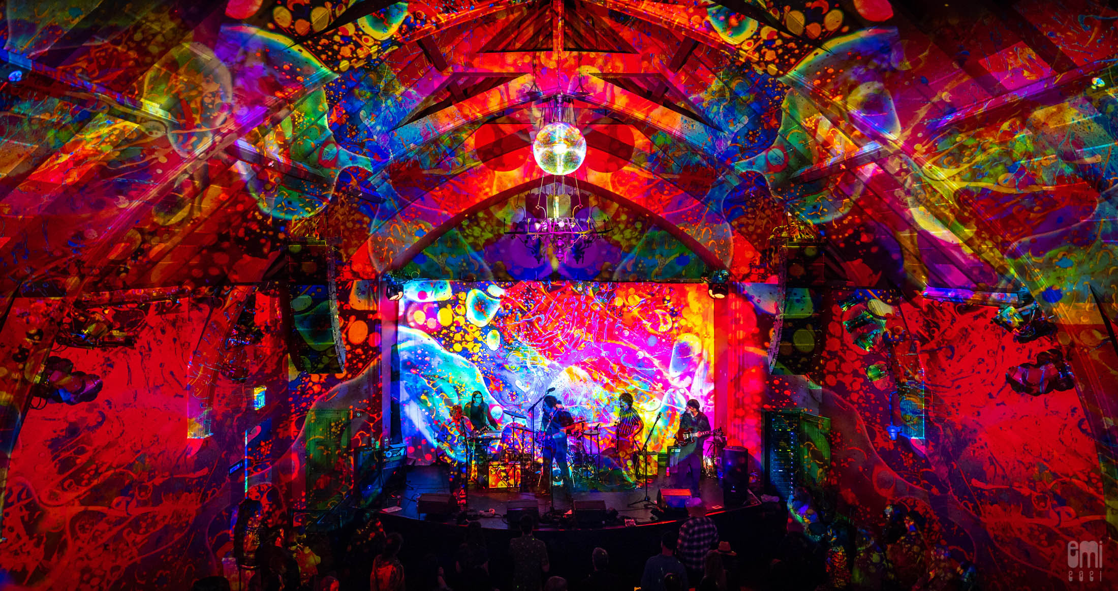 20210924 Mad Alchemy Liquid Lightshow, Love at The Chapel, San Francisco, photo by emi