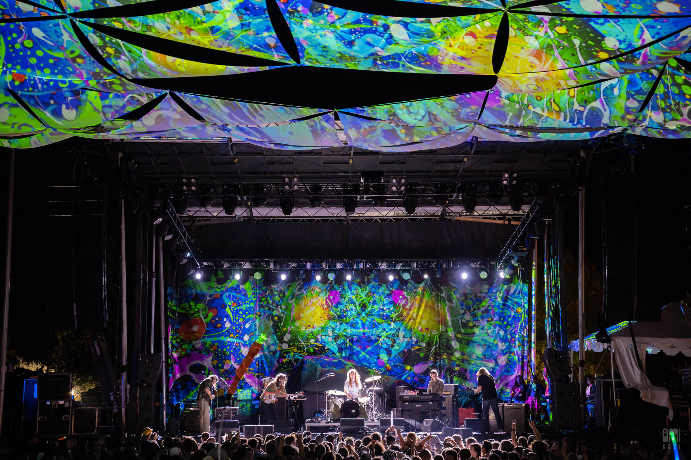 20211112 Ty Segall with Mad Alchemy Liquid Light Show at Desert Daze 2021, photo by emi