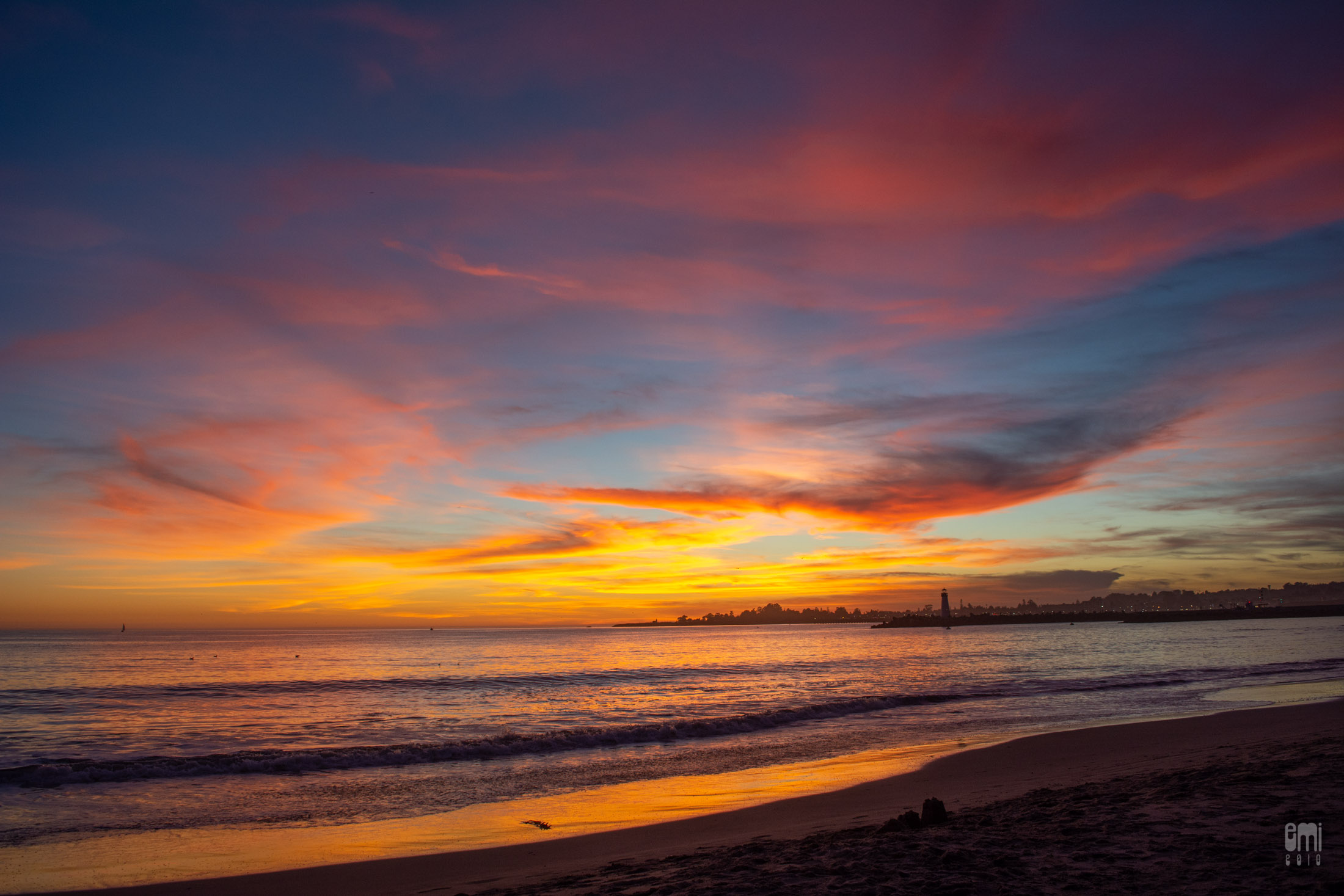 20180209 Sunset at Santa Cruz Breakwater Lighthouse / Walton Lighthouse, CA photo by emi