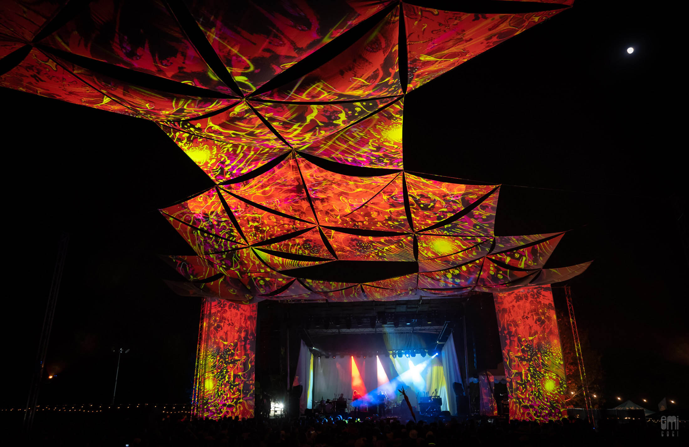 20211114 The Black Angels with Mad Alchemy Liquid Light Show (around of the stage ) at Desert Daze 2021, photo by emi