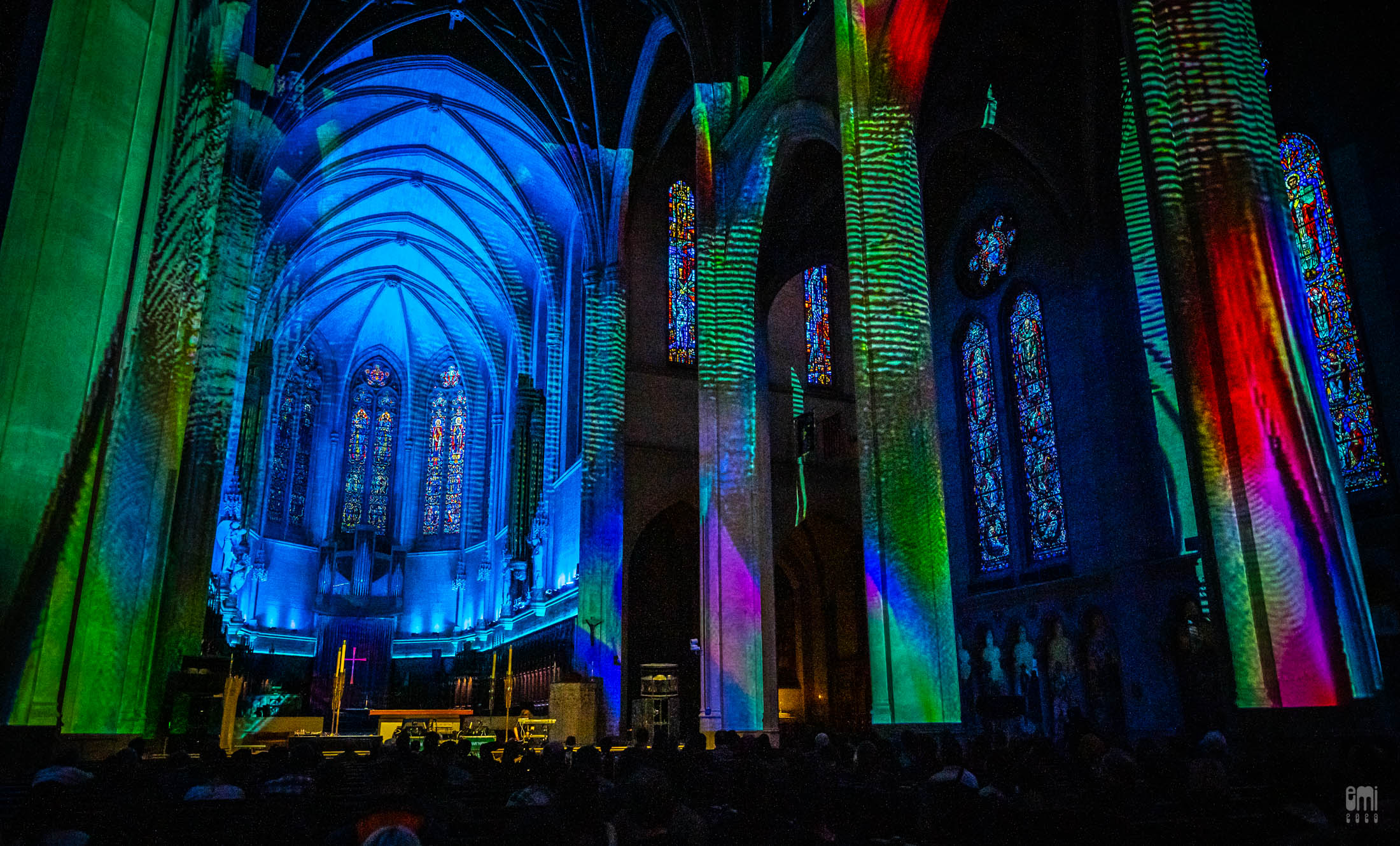 2023.7.7 Ambient Grace with Cahl Sel, visuals by Zack Rodell at Grace Cathedral SF, CA. photo by emi